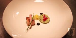 Buikspek, snert, paling en tartaar van zeebaars