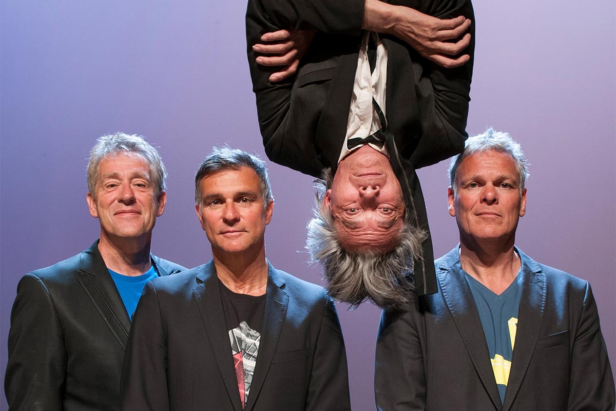 NUHR - Draai Het Eens Om