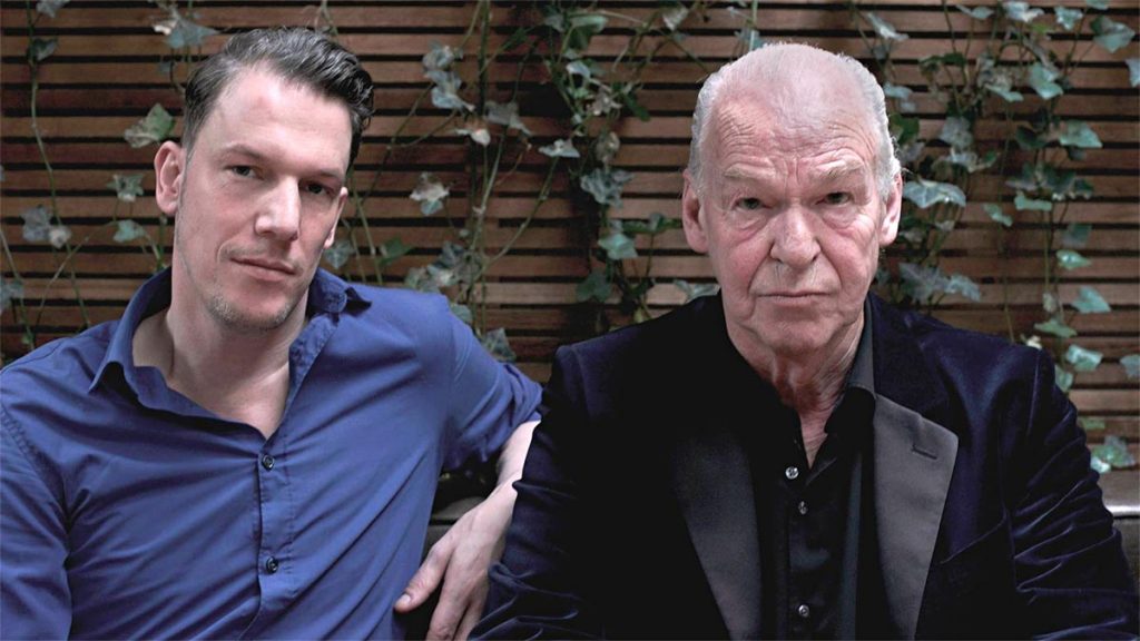 Gerhardt en Peter Faber op Bankje