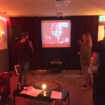 Zingen bij Karaoke Spotlight karaoke singing