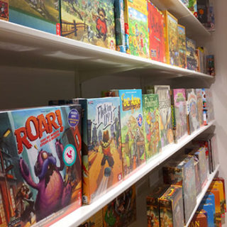 Planken vol met spelletjes