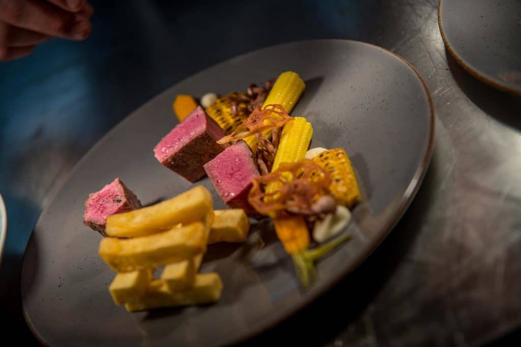 Fnidsen Wijnlounge Restaurant Sukade