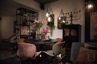 What is Hip - binnen