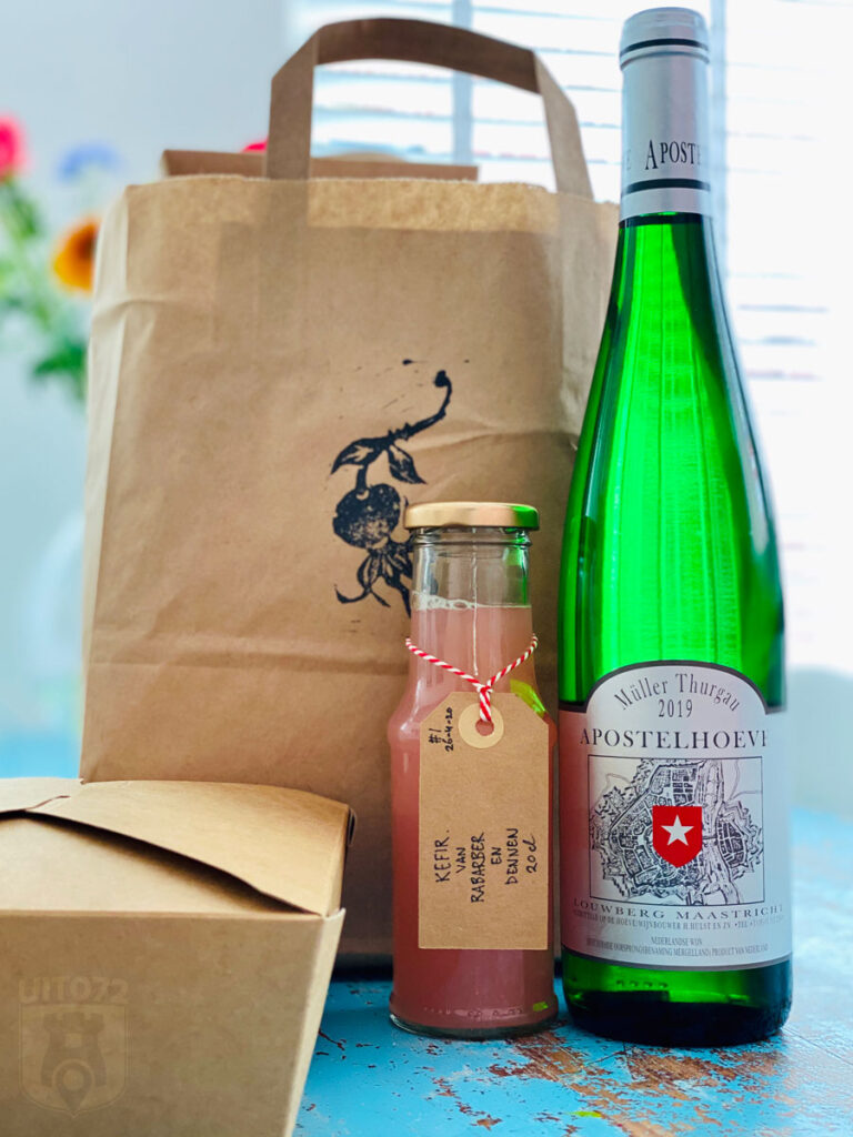 De tas van Neder, met extra een lekkere wijn en kefir