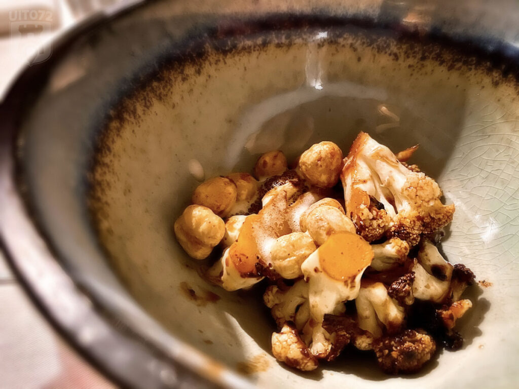 Gepofte bloemkool | hazelnoot | miso | tomasu soja