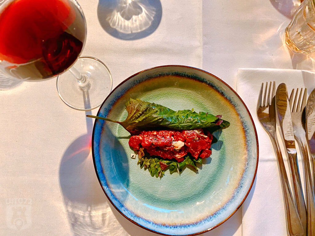 Perilla Leaves | tartaar Hollands rund | Wilde waddenoester