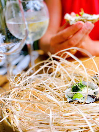 Amuse: oester, grapefruit, alg