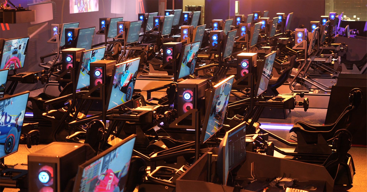 Racesquare Alkmaar: 60 race simulatoren