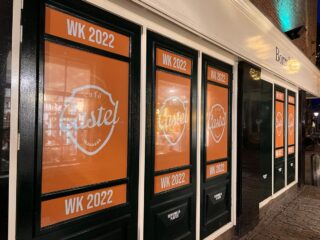 Castel kleurt oranje voor het WK 2022