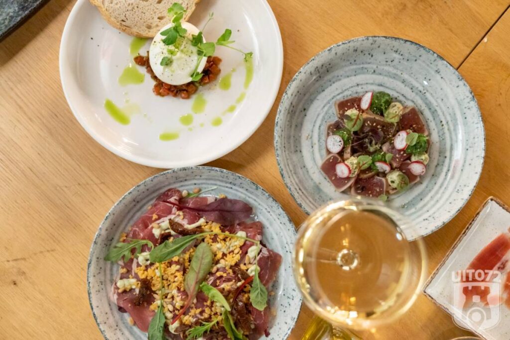 Burrata, Gerookte rib eye, Tonijn